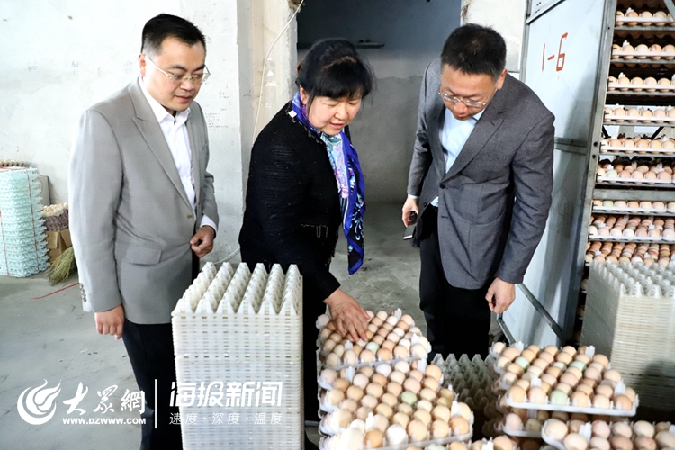 莒县人民政府党组成员吴锡华,莒县畜牧兽医局负责人唐修晓及相关工作